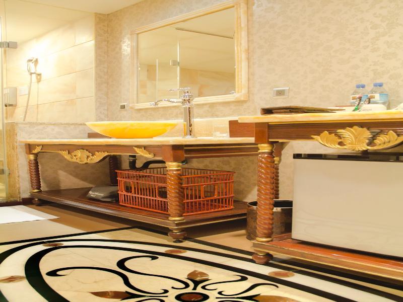 Royal Seasons Hotel Beitou Taipei Exterior photo