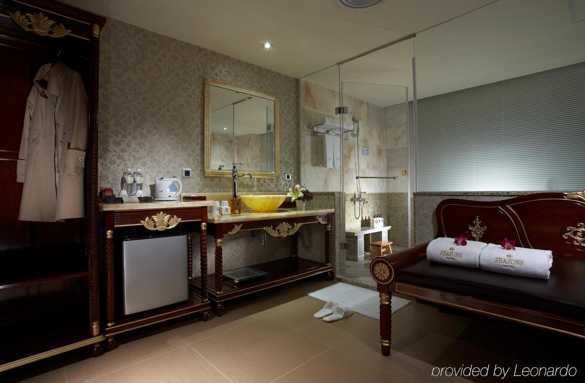 Royal Seasons Hotel Beitou Taipei Exterior photo