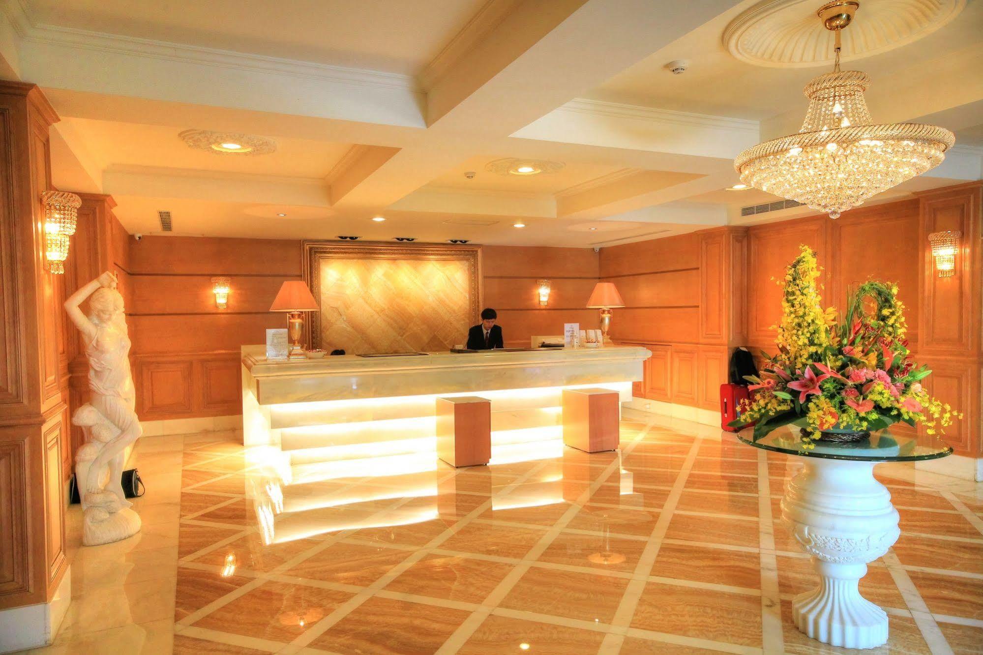 Royal Seasons Hotel Beitou Taipei Exterior photo