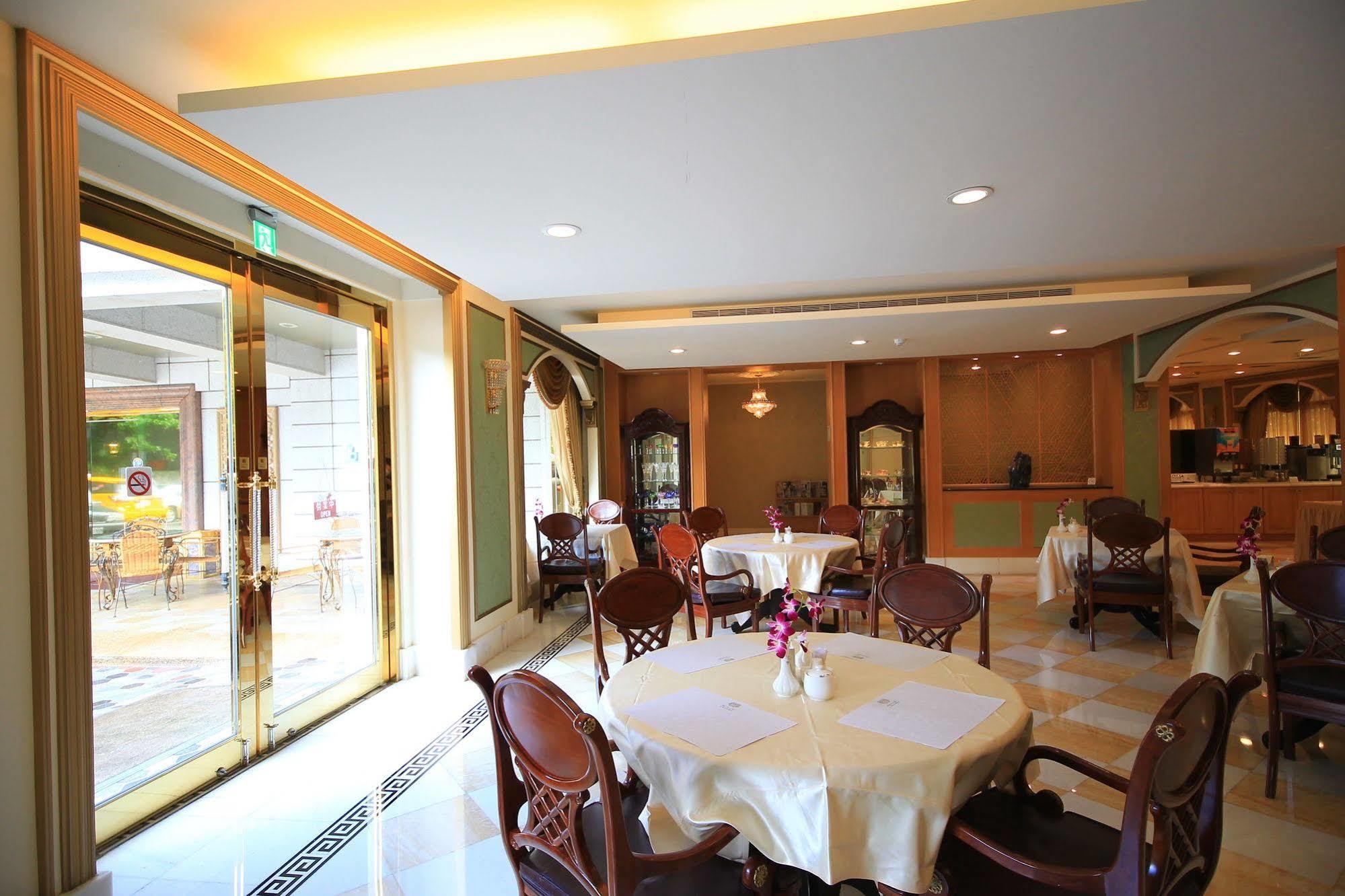 Royal Seasons Hotel Beitou Taipei Exterior photo